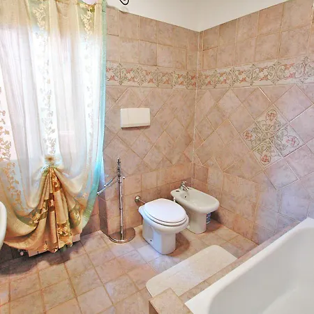 Le Maree Susanna ريو مارينا